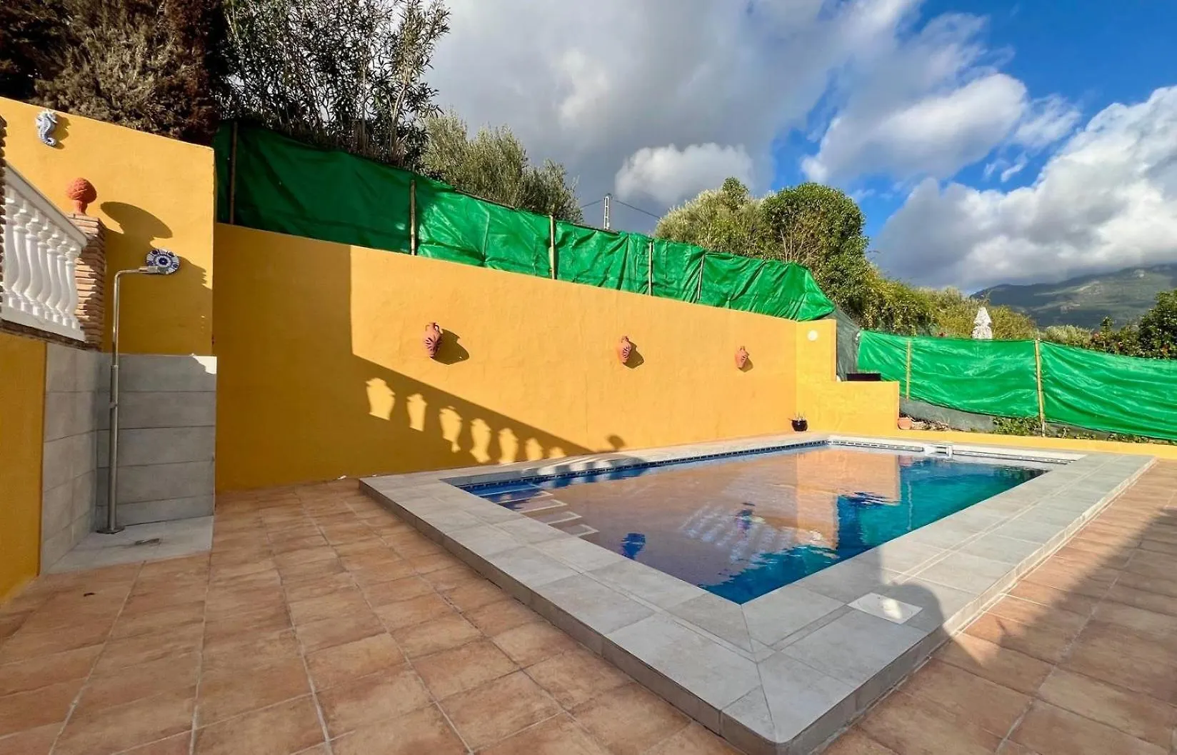 Villa In Alcaucin - Sleeps 4 - Pool - Parking Spain